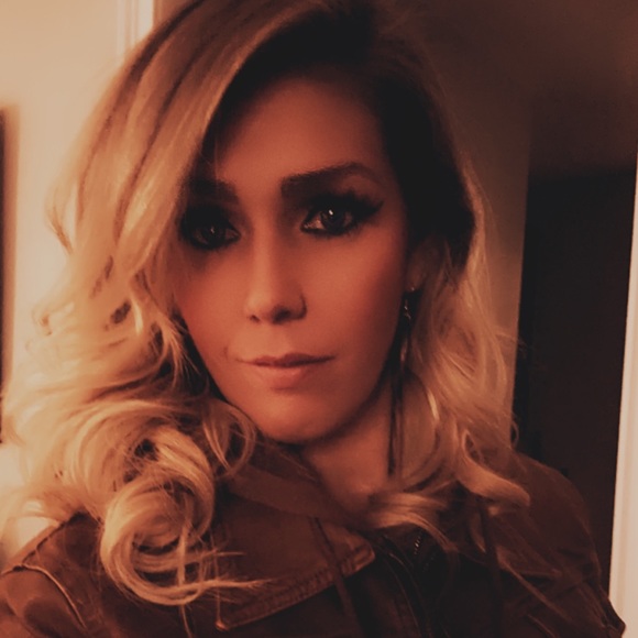 Meet your Posher, Leslie!!! Filter your search in my closet to find what ya need - Picture 8 of 16